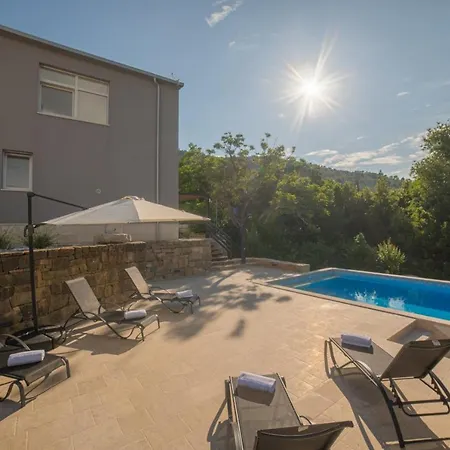 Appartamento Luxury With Pool-the Box